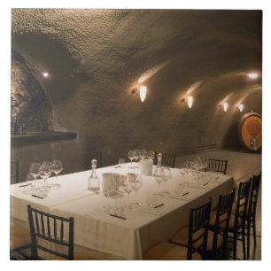 Azulejo EE.UU., Oregón, Dundee. Comedor con arquería