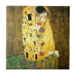 Azulejo El beso por el arte Nouveau de Gustavo Klimt<br><div class="desc">La pintura popular del beso (amantes) del Symbolist y del artista austríacos Gustavo Klimt (1862-1918) de Nouveau del arte</div>