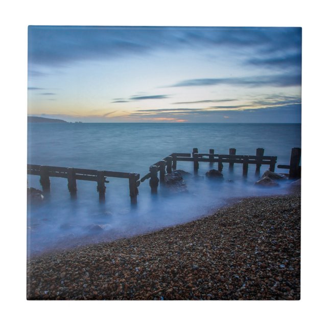 Azulejo El cielo estrepitoso sobre la costa y las aguas de (Frente)