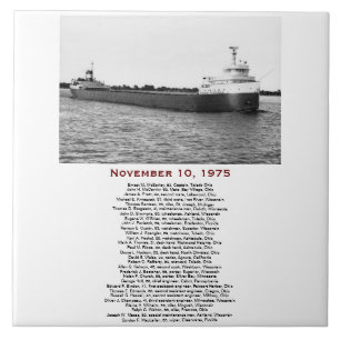 Azulejo El Edmund Fitzgerald con nombres de la tripulación