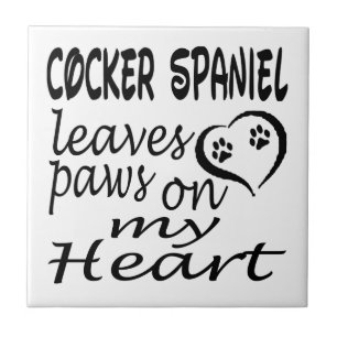 Azulejo El perro de cocker spaniel deja la pata en mi