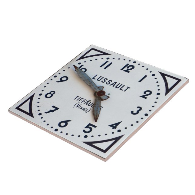 Azulejo El Tiempo Se Mantiene. (Lado)