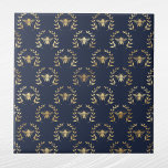 Azulejo Elegante guirnalda de laurel de la marina de oro a<br><div class="desc">Baldosa azul marino con abejas doradas en laurel. El código hexadecimal para el azul marino es #202A44.</div>