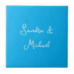 Azulejo Elegante Personalizado personalizado azul de Azure<br><div class="desc">El azul Azure es uno de los colores más llamativos y llamativos de la historia. ¿Por qué no reflejar tu propia personalidad y gusto a otros con esta plantilla diseñada de forma única?</div>