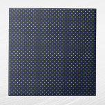 Azulejo Elegantes puntos de Polka de Oro Azul de la Marina<br><div class="desc">Baldosa azul marino con puntos de polka de oro. El código hexadecimal para el azul marino es #202A44.</div>