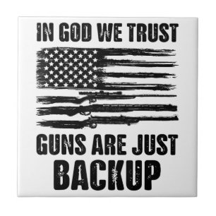 Azulejo En Dios confiamos en que las armas estén de vuelta