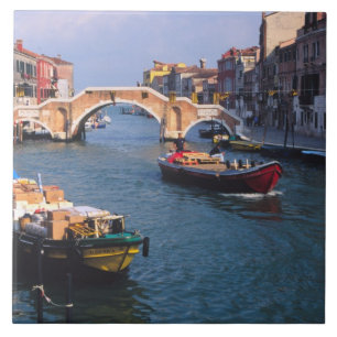 Azulejo Europa, Italia, Venecia. Barcos que traen