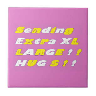 Azulejo Extra Large Hugs diseño gráficos de color amarillo