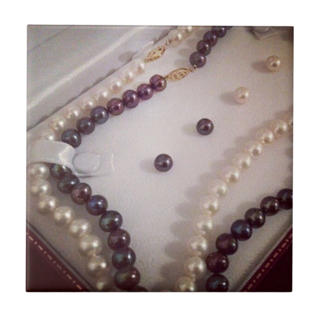 Azulejo Extraños blancos y negros de perlas (Frente)