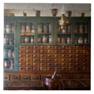 Azulejo Farmacia - Justo detrás del mostrador