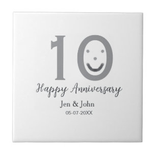 Azulejo Feliz 10° aniversario fecha gris emoji negrita