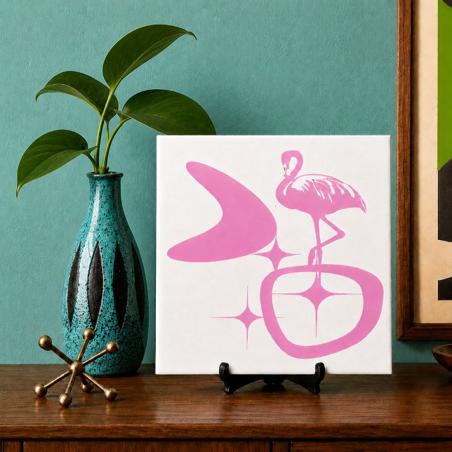 Azulejo Flamenco rosa con forma retro atómica modernista d (midcentury modern pink flamingo with starbursts and boomerang shape displayed in Palm Springs room)