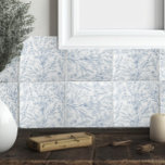 Azulejo Floral blanca y azul de cabaña francesa<br><div class="desc">Con un romántico diseño floral azul y blanco,  estas baldosas recuerdan a las casas de campo francesas y a los espacios acogedores. Una adición única a los retoños de cocina o baño.</div>