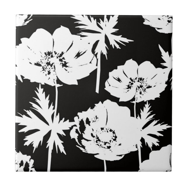 Azulejo Flores blancas en negro. (Frente)