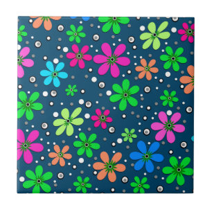 Azulejo Flores de camomila multicolores brillantes sobre u