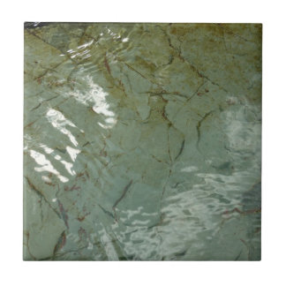 Azulejo Foto de la naturaleza de la losa cubierta de agua