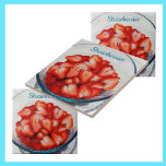 Azulejo Fresas rojas en lona en Bowl gris fotográfico<br><div class="desc">Baldosas de cerámica fotográfica de fresas rojas frescas cortadas en un tazón con un suave fondo gris claro con toques de azul acuático claro son ideales para cualquier decoración de cocina de campo. Esta imagen es la fotografía original de frutas y bayas de JLW_PHOTOGRAPHY.</div>