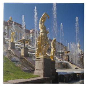 Azulejo fuentes de la Gran Cascada de San Petersburgo