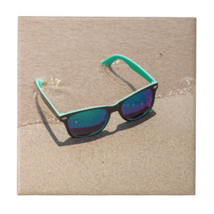 Azulejo Gafas de sol en la playa