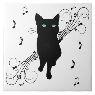Azulejo Gato negro rodeado de notas susurrantes de música