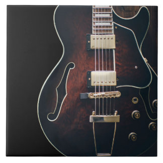 Azulejo Guitarra Eléctrica Sobre Negro