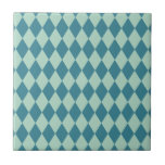 Azulejo Harlequin Seafoam y trullo<br><div class="desc">El estilo tradicional clásico del modelo elegante de los diamantes del Harlequin en trullo del verde verde y azul del seafoam fresco,  con playas,  contemporáneo.</div>