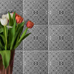 Azulejo Ilusión óptica Patrón Geométrico Blanco Y Negro<br><div class="desc">Diseño único de azulejos decorativos de Guay con un diseño de mosaico en estilo op art compuesto por formas geométricas en blanco y negro.</div>