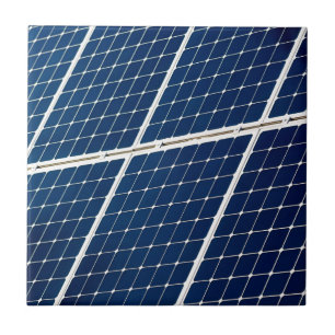 Azulejo Imagen divertida de un panel de energía solar