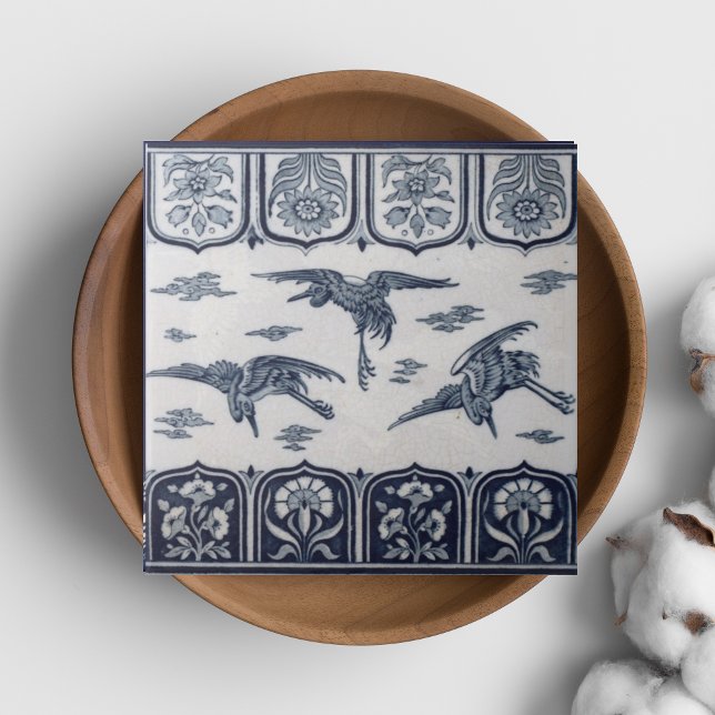 Azulejo inglés vintage repro Minton azul y blanco (birds tiles are repro of classic minton tiles with flying cranes in blue and whote)