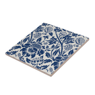 Azulejo Intrincado patrón floral azul sobre fondo claro