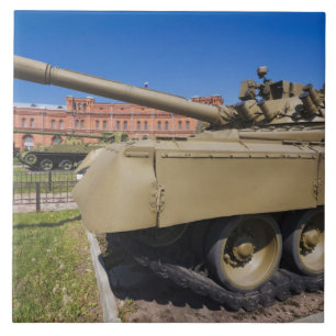 Azulejo Isla Kronverksky, Museo de la Artillería, tanques