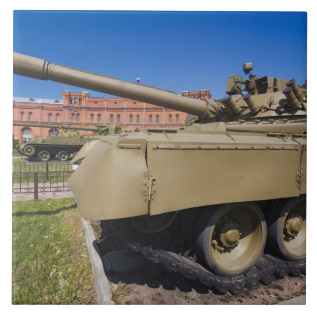Azulejo Isla Kronverksky, Museo de la Artillería, tanques (Frente)