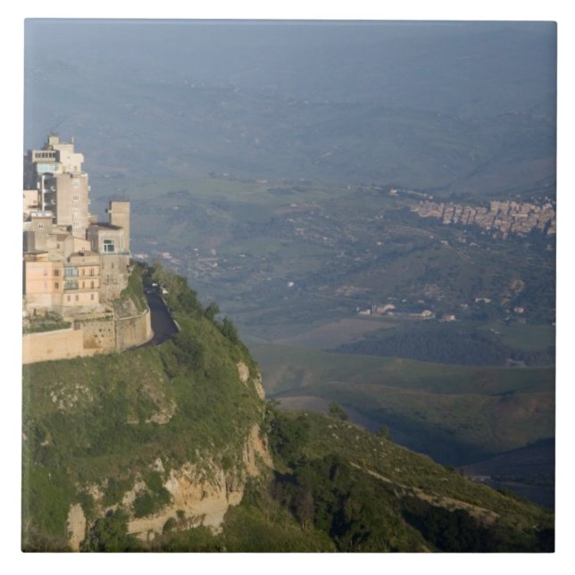 Azulejo Italia, Sicilia, Enna, vista de ciudad desde Rocca (Frente)