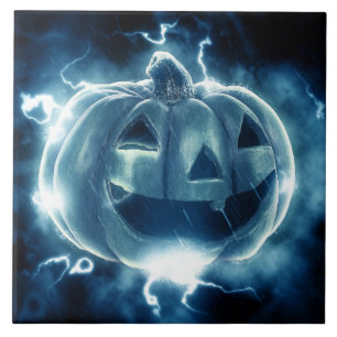 Azulejo jack-o-lantern en la lluvia