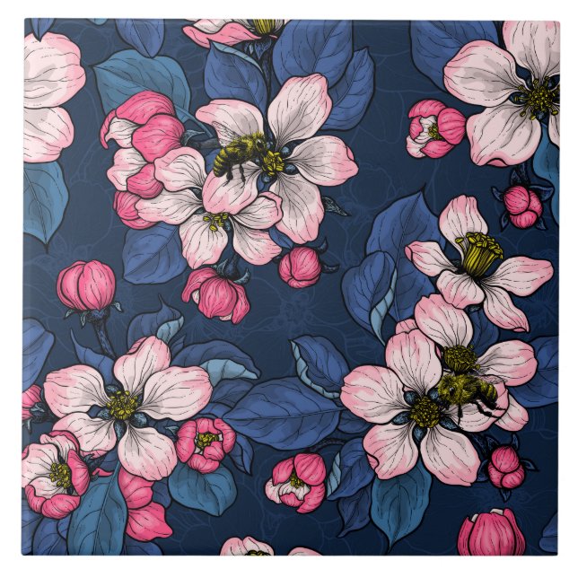 Azulejo La floración de Apple en un azul oscuro (Frente)
