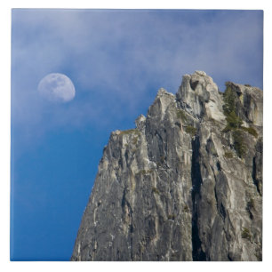 Azulejo La luna sale y brilla a través de las nubes