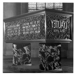 Azulejo La vieja tumba Lyautey del Mariscal de París en Fr