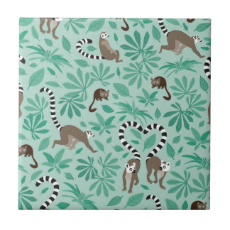 Azulejo Lemur love mint leaves