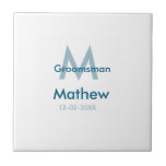 Azulejo Letra azul marino groomsman fecha masculina por<br><div class="desc">diseño</div>