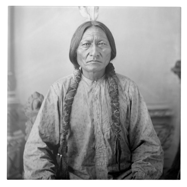 Azulejo Líder lakota sacudiendo a indígenas norteamericano (Frente)