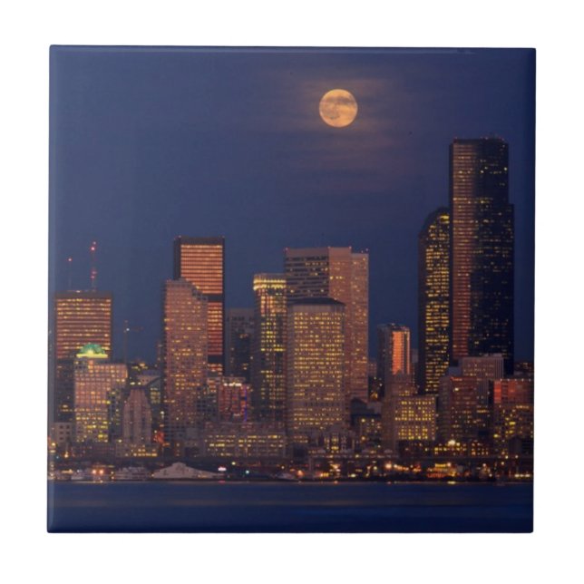 Azulejo Luna Llena que sube sobre el horizonte céntrico de (Frente)