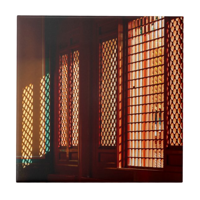 Azulejo Luz a través de las aberturas de la ventana de mal (Frente)