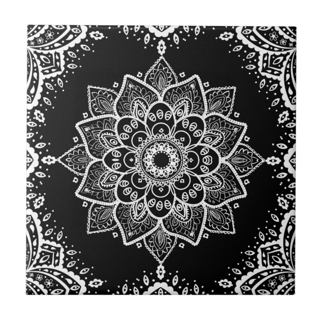 Azulejo Mandala floral blanca y marco blanco en negro (Frente)