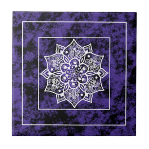 Azulejo Mandala negra violeta moderna