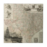 Azulejo Mapa de Texas con fronteras del condado<br><div class="desc">Este impresionante mapa del estado de Texas muestra cómo se trazaron las líneas del condado. También contiene representaciones del Álamo,  un derrame de petróleo y vaqueros a caballo. Muestra un poco de amor al estado de la estrella solitaria comprando esta impresión!</div>