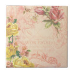 Azulejo Moda Vintage Floral Tile<br><div class="desc">Diseño romántico y nostálgico con textos de anuncios franceses,  rosas de flores en amarillo y rosa,  y florece grabado en un fondo rosado suavemente envejecido.</div>