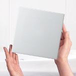 Azulejo Moderno Sencillo Gris Claro Color Sólido Tile Llan<br><div class="desc">Este sencillo, minimalista y moderno es un diseño de baldosas de color liso y sólido que combina con cualquier esquema. Se puede usar como una pared de azulejos para resaltar o pared completa para chapotear en su cocina o cuarto de baño o habitación de barro, o para reemplazar los azulejos...</div>