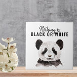 Azulejo Moderno Y Gracioso Panda Blanco Y Negro Con Cita<br><div class="desc">Moderno Y Gracioso Panda Blanco Y Negro Con Cita</div>