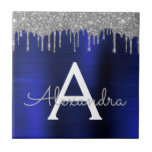 Azulejo Monograma Metalizado cepillado con Purpurina azul<br><div class="desc">Purpurina de espuma metálica de Relieve metalizado de imitación azul de plata y marina cepilló el nombre Metalizado del monograma y los azulejos cerámicos iniciales. Esto hace que el dulce perfecto cumpleaños 16, boda, ducha de novia, aniversario, ducha de bebé o fiesta de soltera sea regalo para alguien que ama...</div>