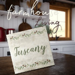 Azulejo Monograma Olive Garland Rústico Toscana Verde<br><div class="desc">Rústica acuarela de ramas de olivo. Guión toscano en coordinación verde. Combina y combina con otros azulejos para crear tu aspecto perfecto. 100% de satisfacción del cliente con "Zazzle" todos los días.</div>